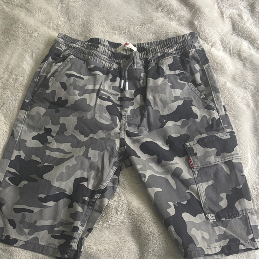 Levi's Black and Gray Camouflage Shorts